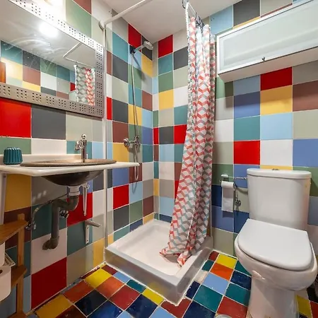 Precioso,amplio Y Centrico Calle San Antonio,reformado, Al Lado De La Catedral De Apartament